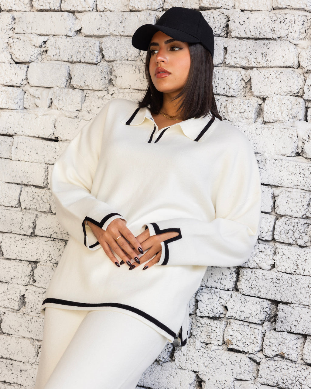 The Outline Set - White