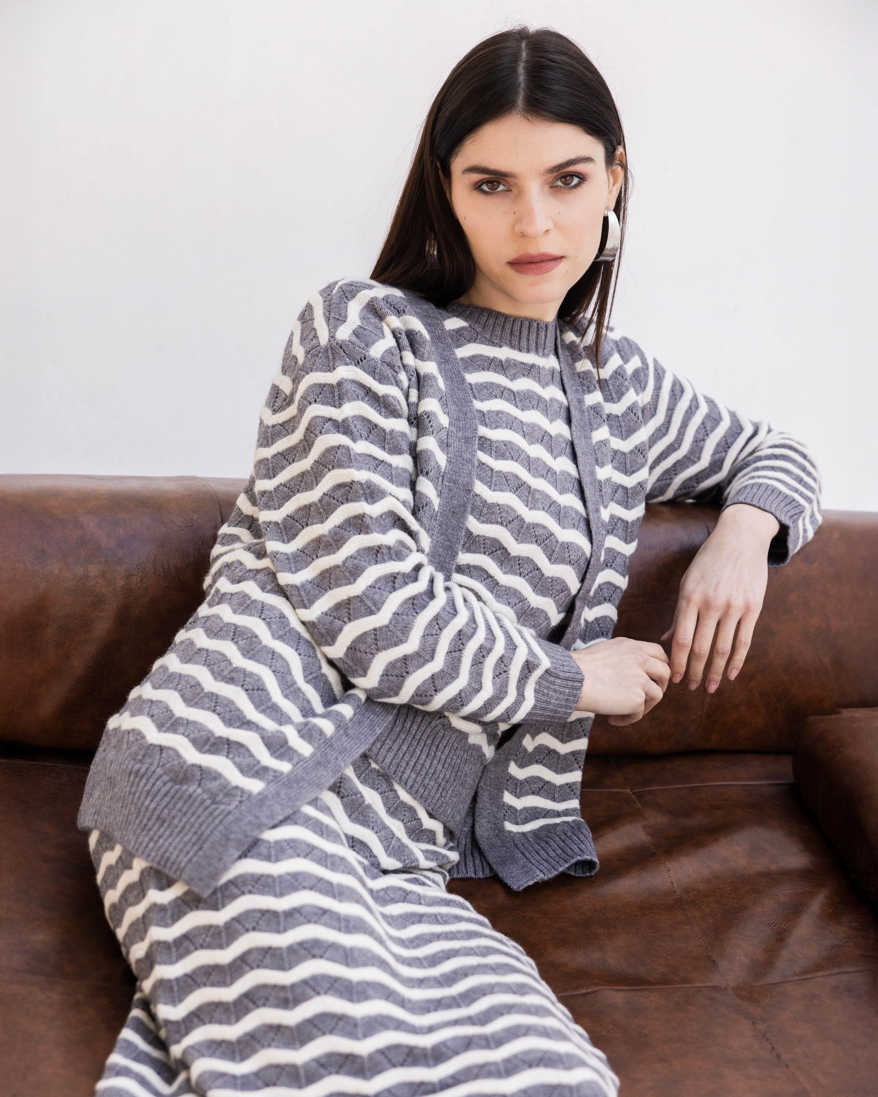 Waveline Knit - Light Gray