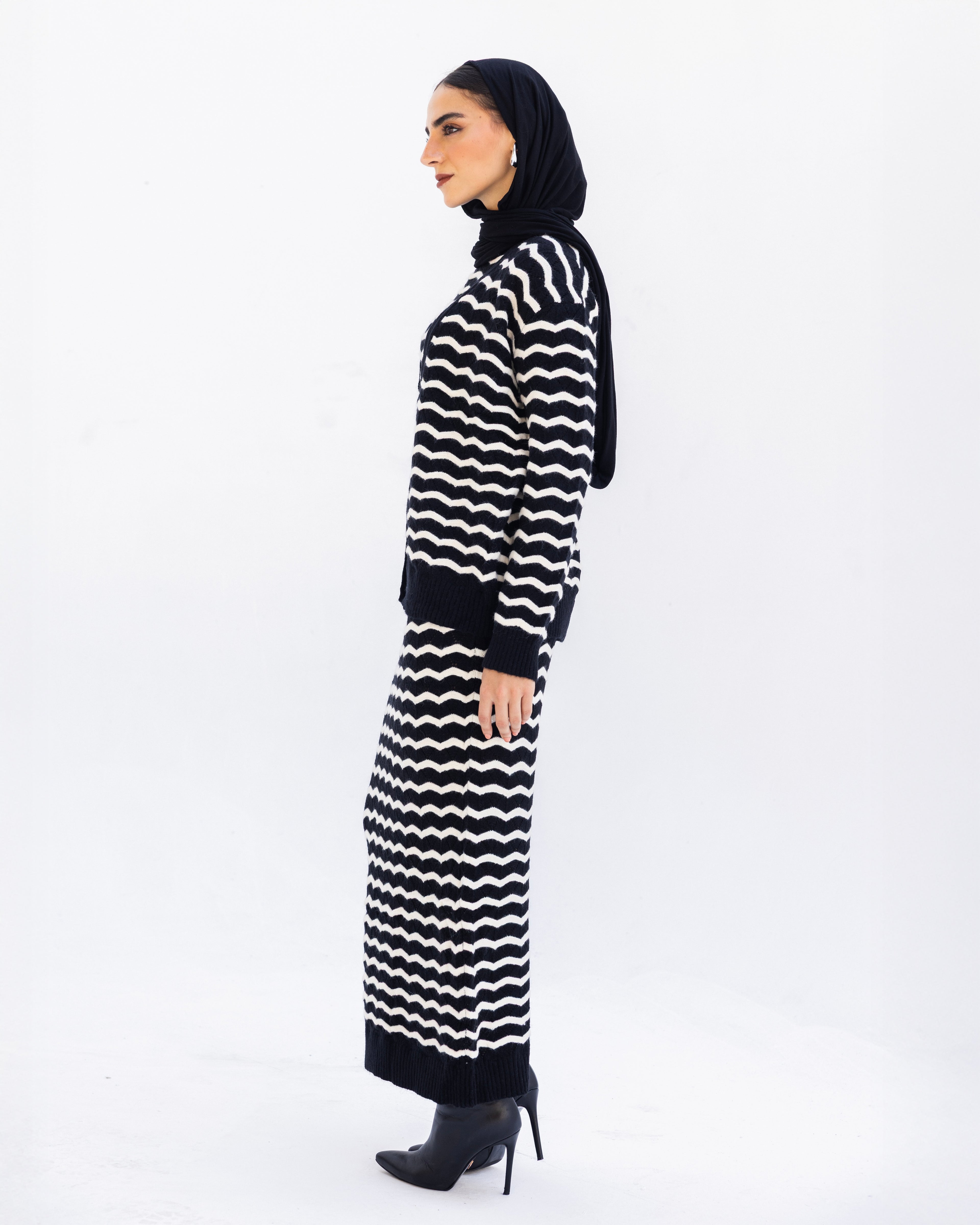 Waveline Knit - Black