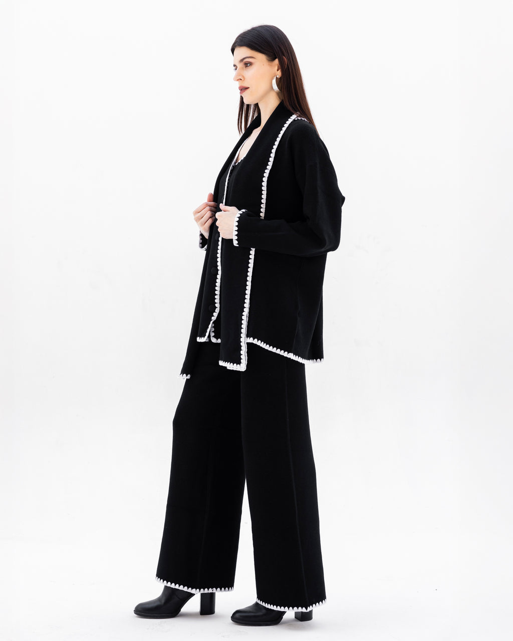 The Edgy Set - Black