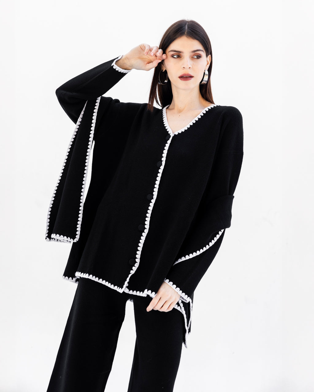 The Edgy Set - Black